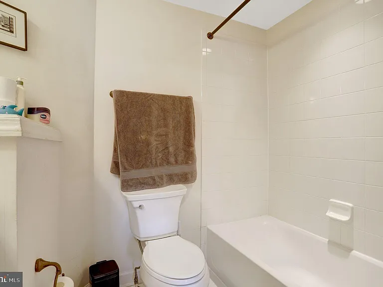 5228 Harold Secord St — Photo 40