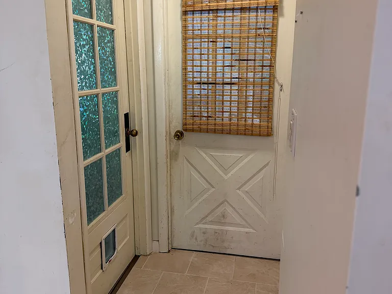 54 Tree Top Ln — Photo 35