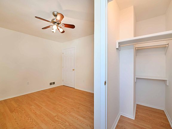 5th image of 597 Midland Ave #4