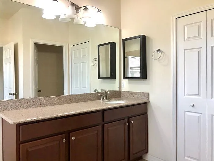 9134 Shepton St — Photo 8