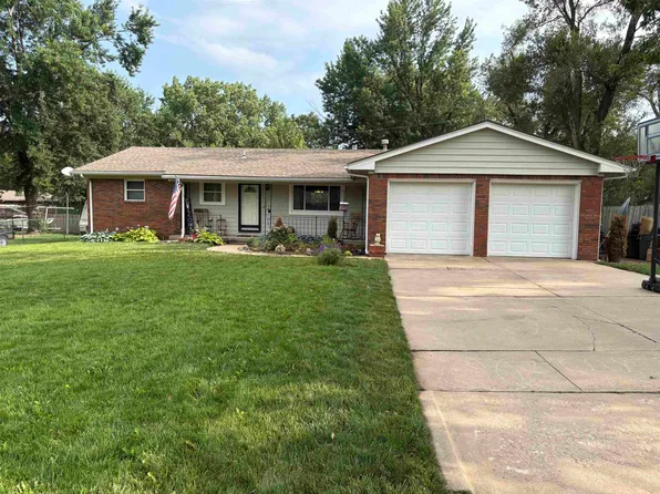7401 W Galoway Ave, Wichita, KS 67212