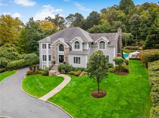 320 Erskine Rd, Stamford, CT 06903