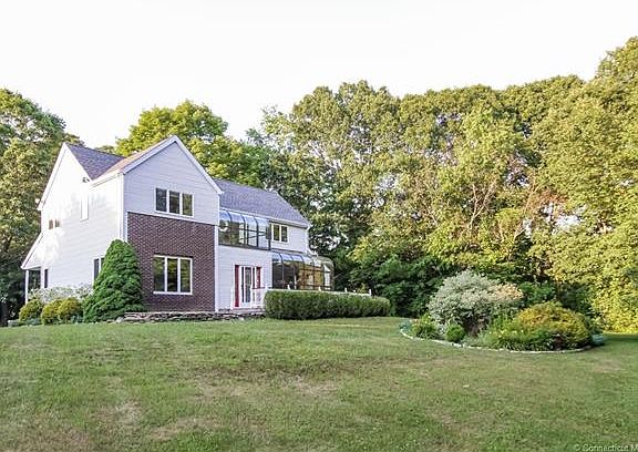 4th image of 17 Millstone Dr
