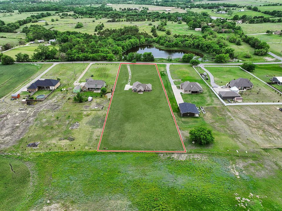 1st image of 809 Schneider Rd