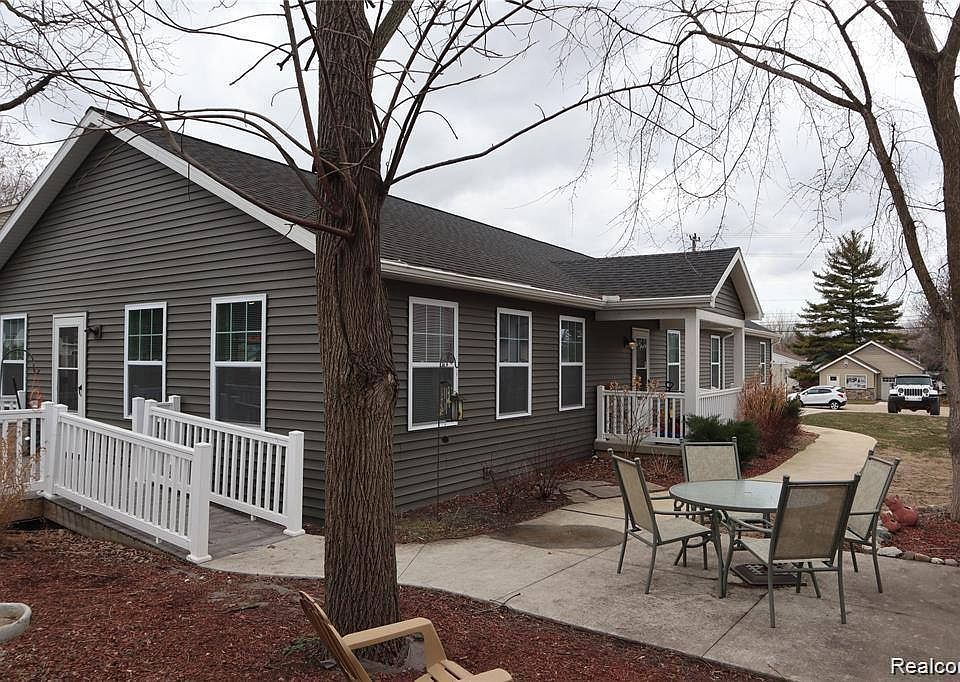 1st image of 135 Free Residential St