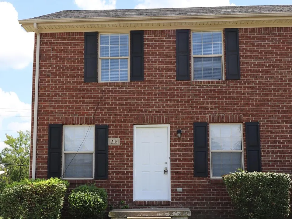 215 Elkchester Cir