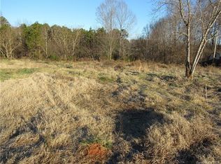 111 Bittersweet Ln, Lincolnton, NC 28092