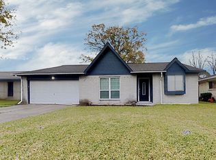 10001 Wren St, La Porte, TX 77571