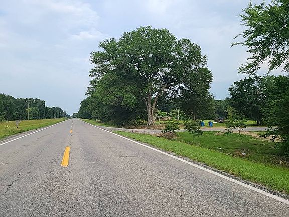 4th image of 3647 SE State Hwy 63 St