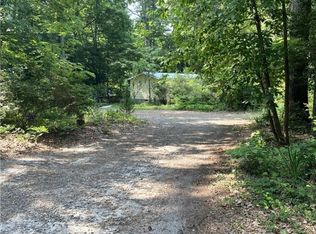 9917 Friendship Rd, North, VA 23128