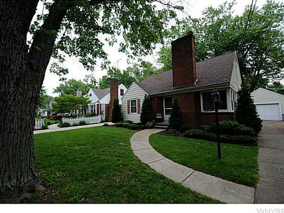 2nd image of 193 Charlotte Ave
