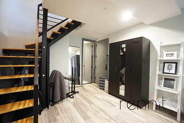 Rented by Rennit Inc. | media 35