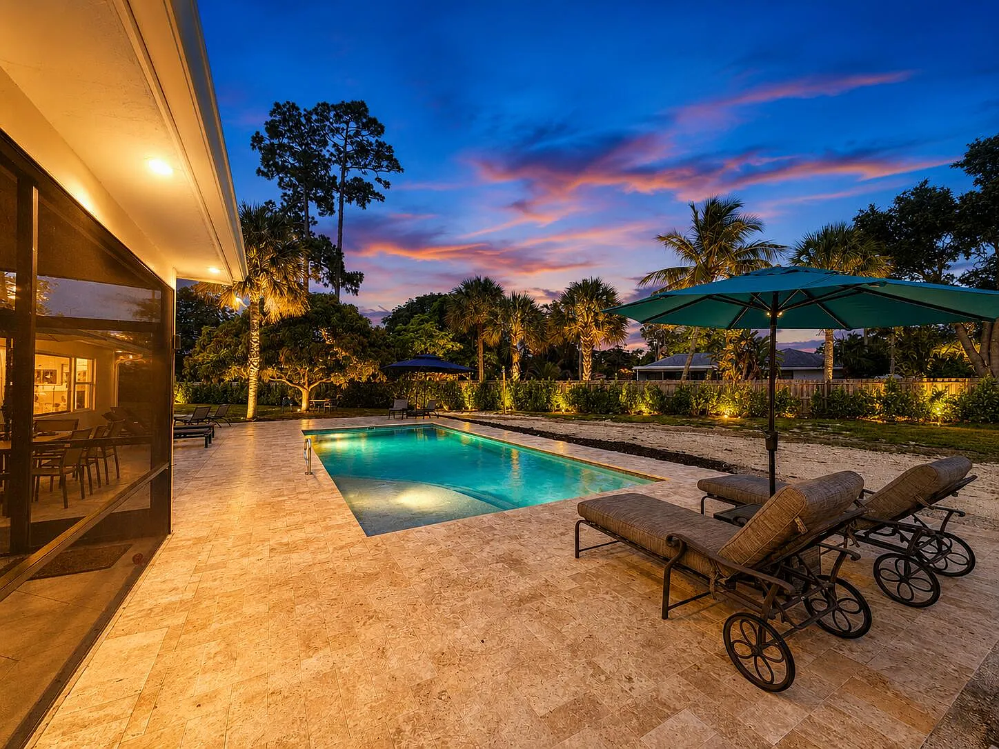 3 bed, 2.5 bath, 2293 sqft, $6,000 — Photo 3