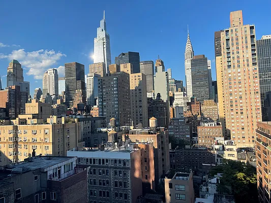 Rented by Buchbinder & Warren | media 10