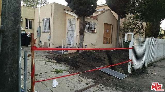1st image of 3212 W 71st St
