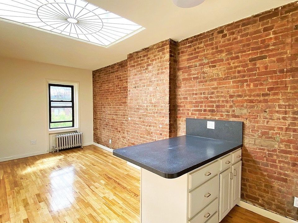 1st image of 54 W 84th St #4B