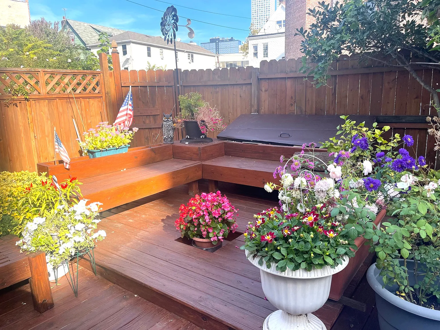 3 bed, 1000 sqft, $890 — Photo 1