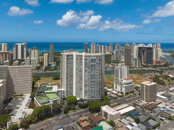 2333 Kapiolani Blvd APT 1008, Honolulu, HI 96826