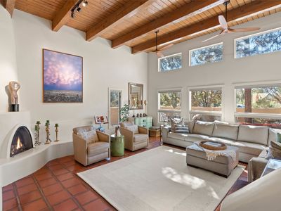 935 Old Bridge Ct, Santa Fe, NM, 87505