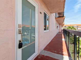2162 W 60th St APT 14203, Hialeah, FL 33016