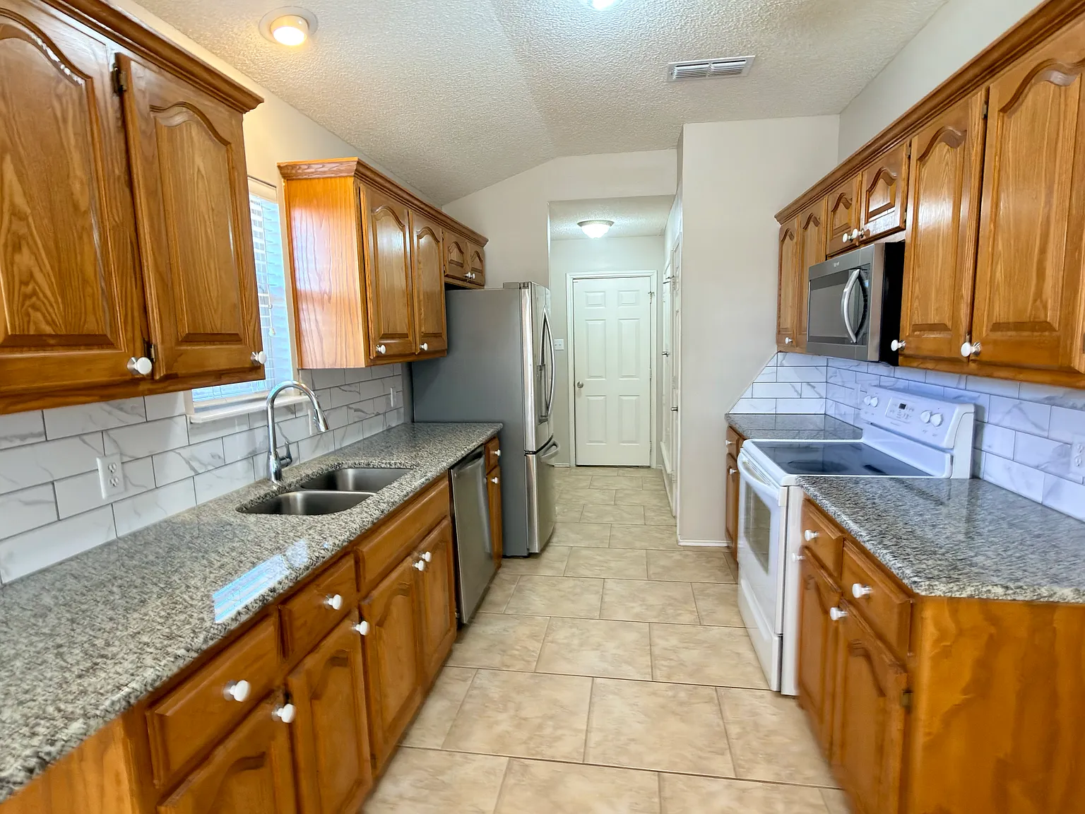 3 bed, 1530 sqft, $1,650 — Photo 4