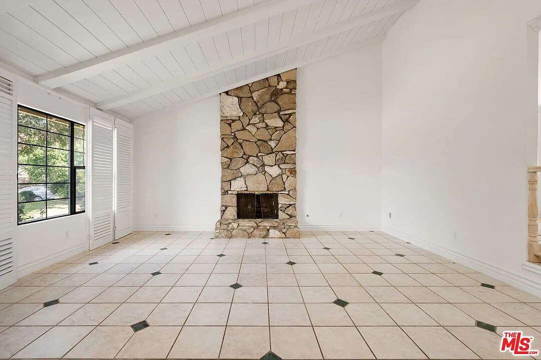4 bed, 3.0 bath, 2644 sqft, $9,000 — Photo 4