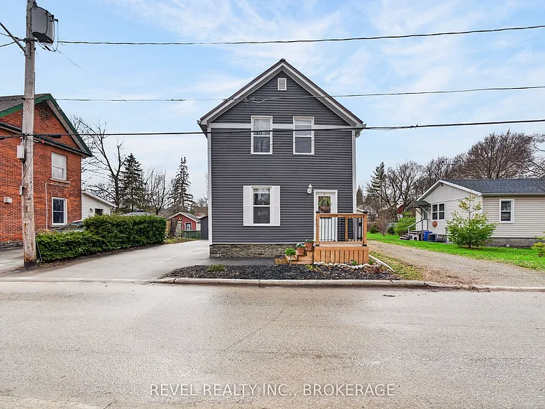 38 Bennett St — Photo 3