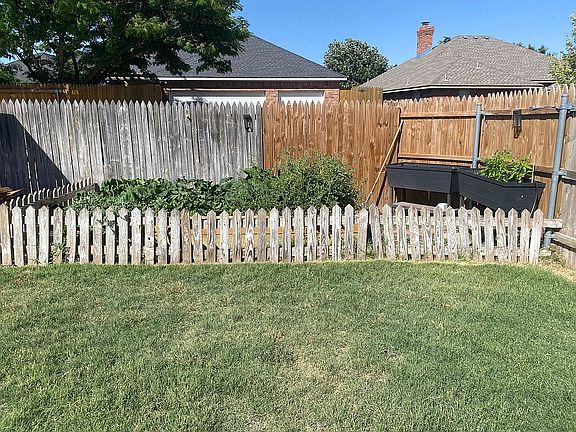 4th image of 8207 Prosper Dr