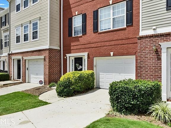 3rd image of 3673 Lantern Walk Ln
