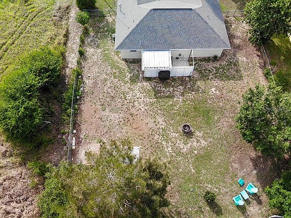 5th image of 192 Willow Rd