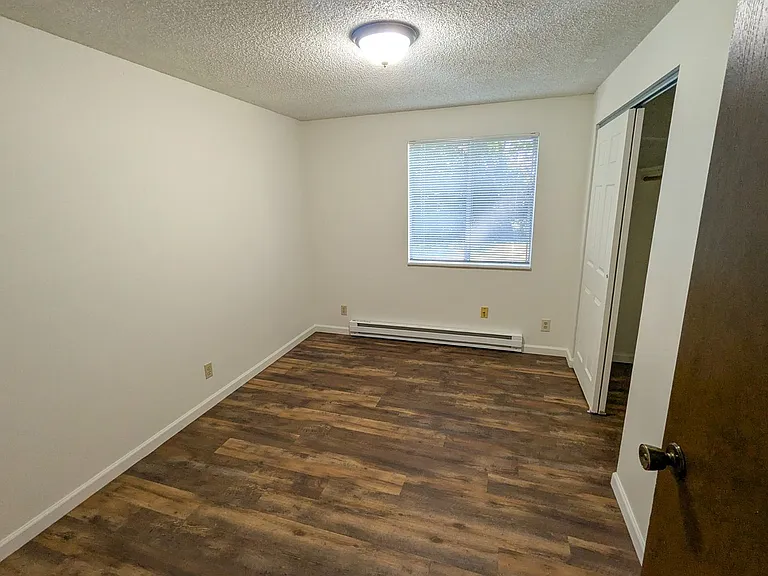 4483-4485 Campbell Dr SE — Photo 10