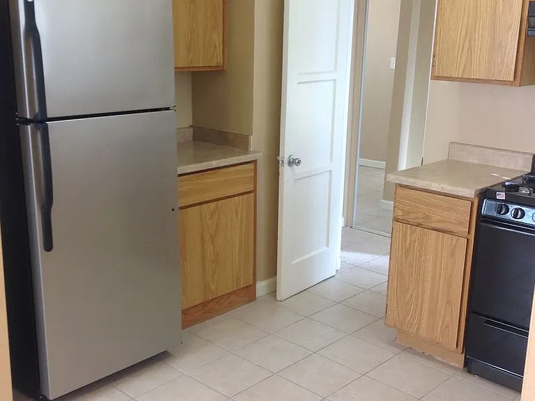 unit on 22nd — Photo 3