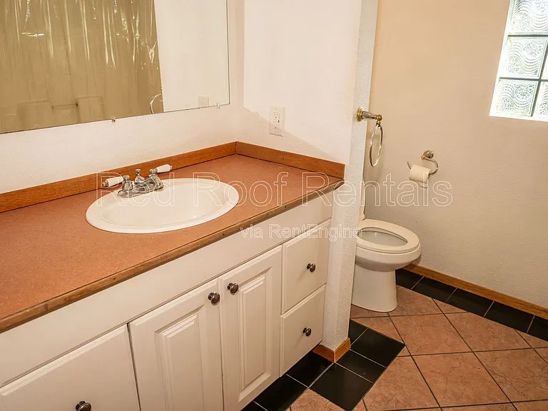 211 Varner Ave NE #2 — Photo 26