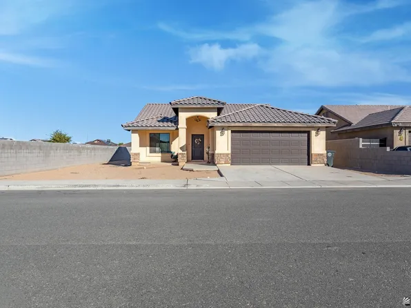 3842 E Hoyos St, San Luis, AZ 85349