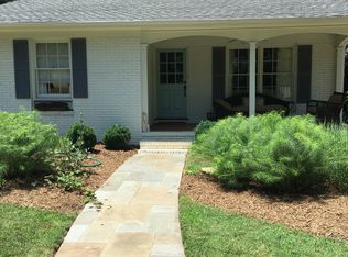 1911 Club Rd, Charlotte, NC 28205