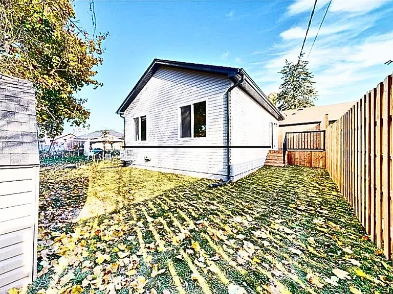 77 Godfrey Dr — Photo 24