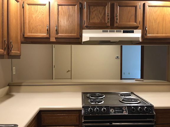 4th image of 48 Ravencroft Ln