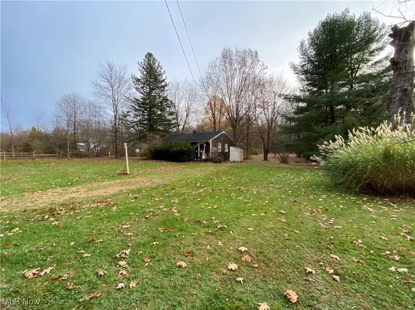 8964 Martin Rd, Willoughby, OH 44094