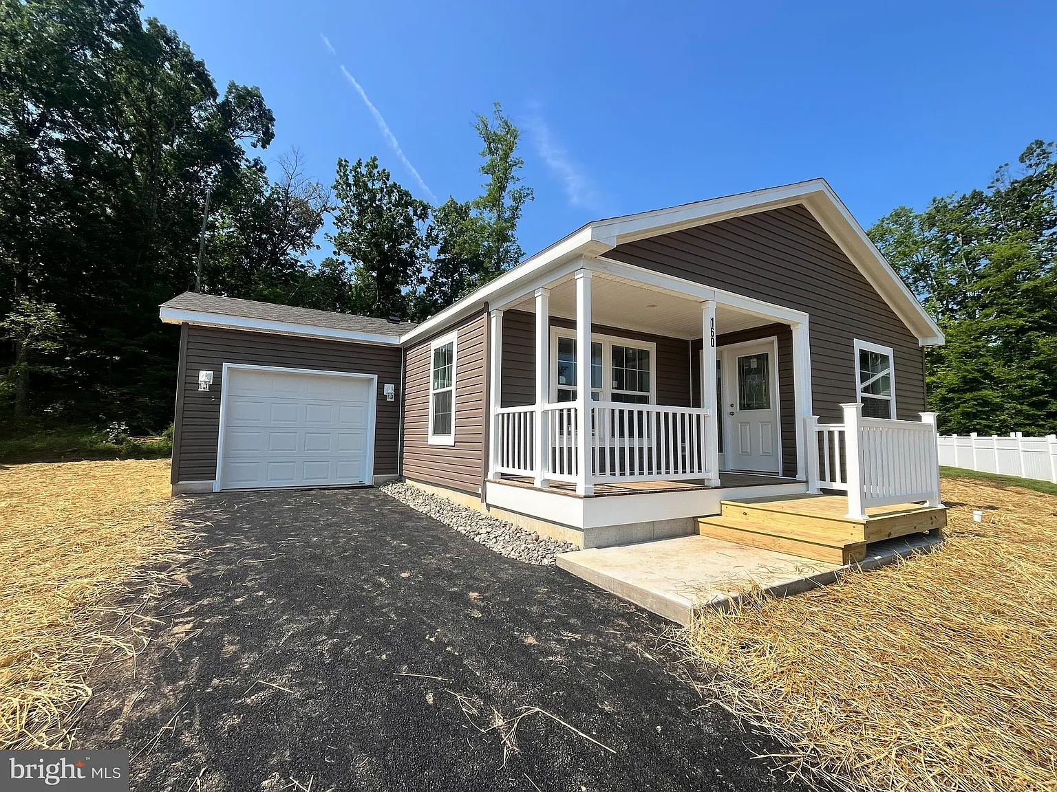 160 Marshall Ln photo 1