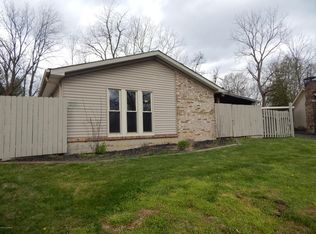 6803 Hillside Dr, Pewee Valley, KY 40056