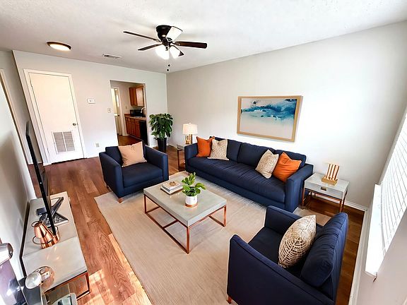 4th image of 4545 Hoeneke St #401