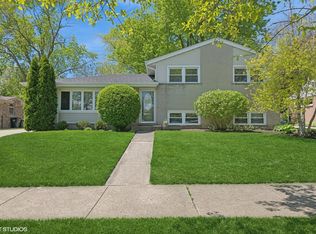 306 N Gibbons Ave, Arlington Heights, IL 60004