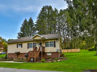 99 Lincoln Dr, Shavertown, PA 18708