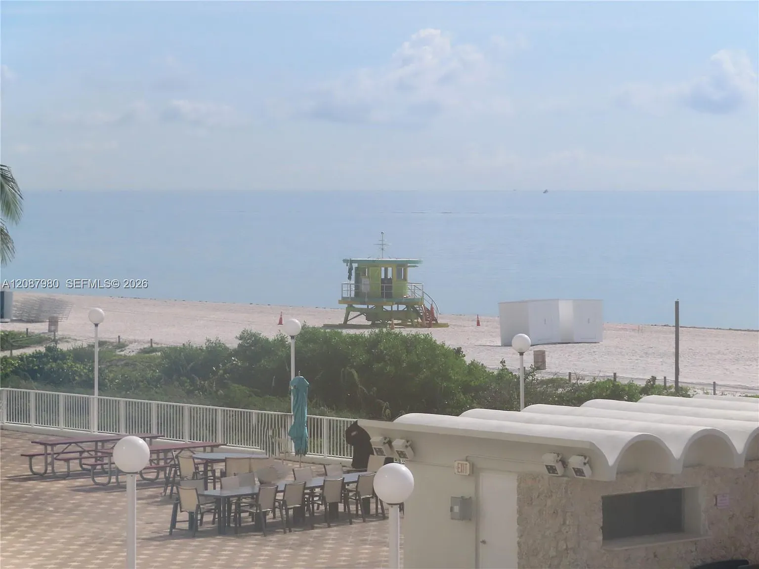 Arlen Beach Condo — Photo 4