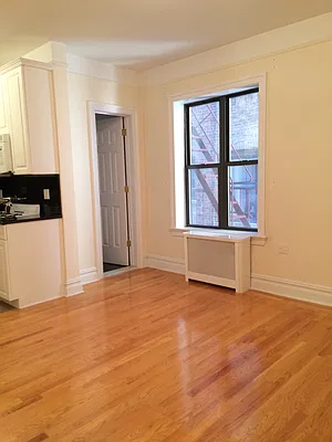 Rented by Uptown Flats LLC | media 9
