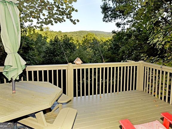 4th image of 344 Buck Ridge Rd #10B