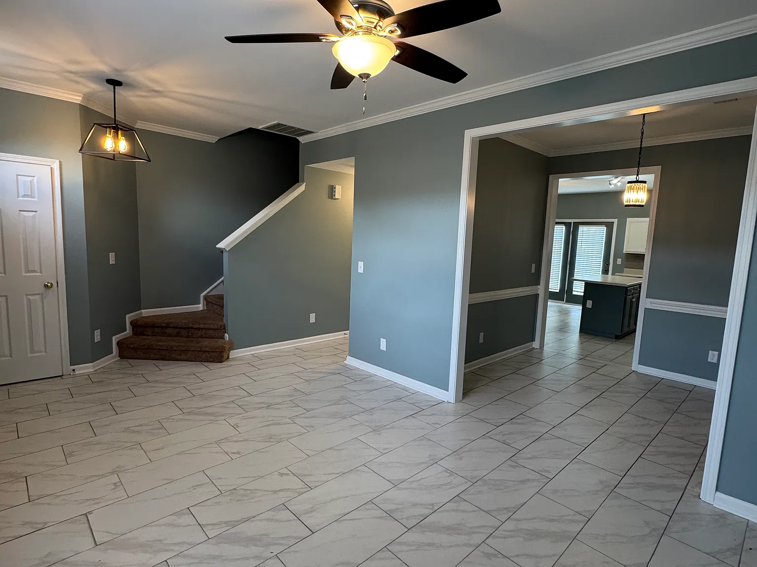2 bed, 1.5 bath, 1445 sqft, $1,700 — Photo 4