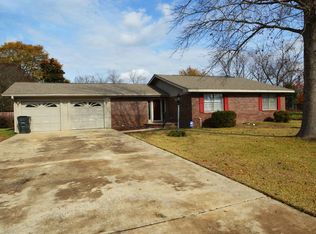 116 Oakridge Dr, Warner Robins, GA 31093