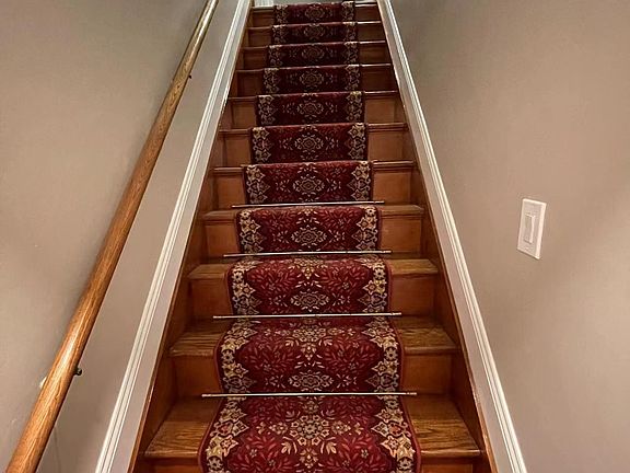 3rd image of 468 McClean Ave Floor 2