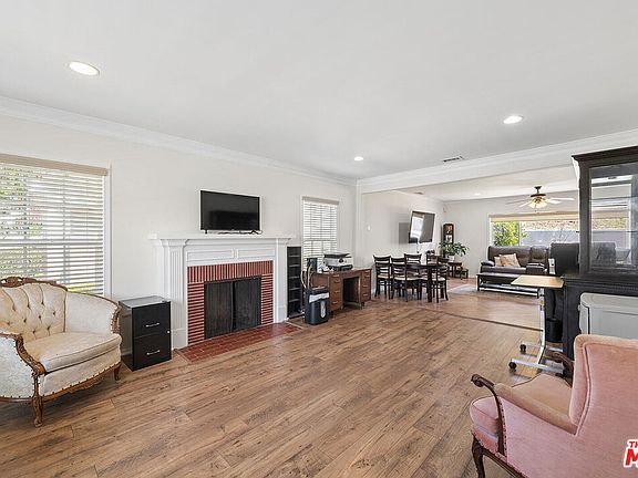 4th image of 5254 Parkglen Ave
